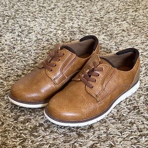 Boys Crown Vintage Shoes